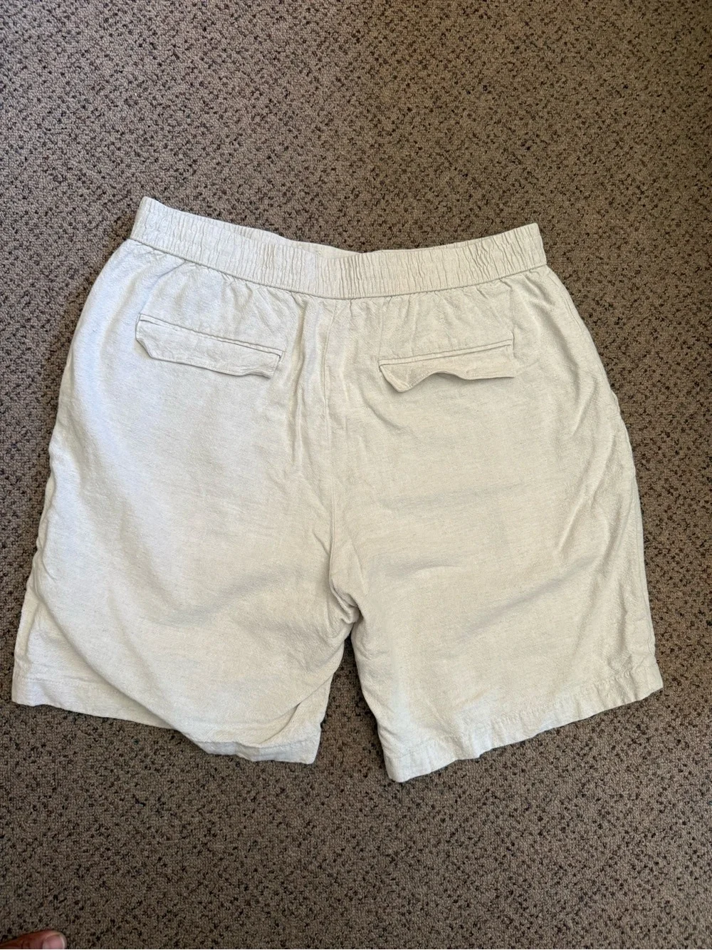 Zara Men's Cream Linen Shorts MEDIUM